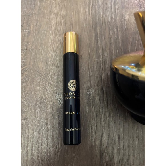 Versace Dylan Blue - Picture 2 of 4